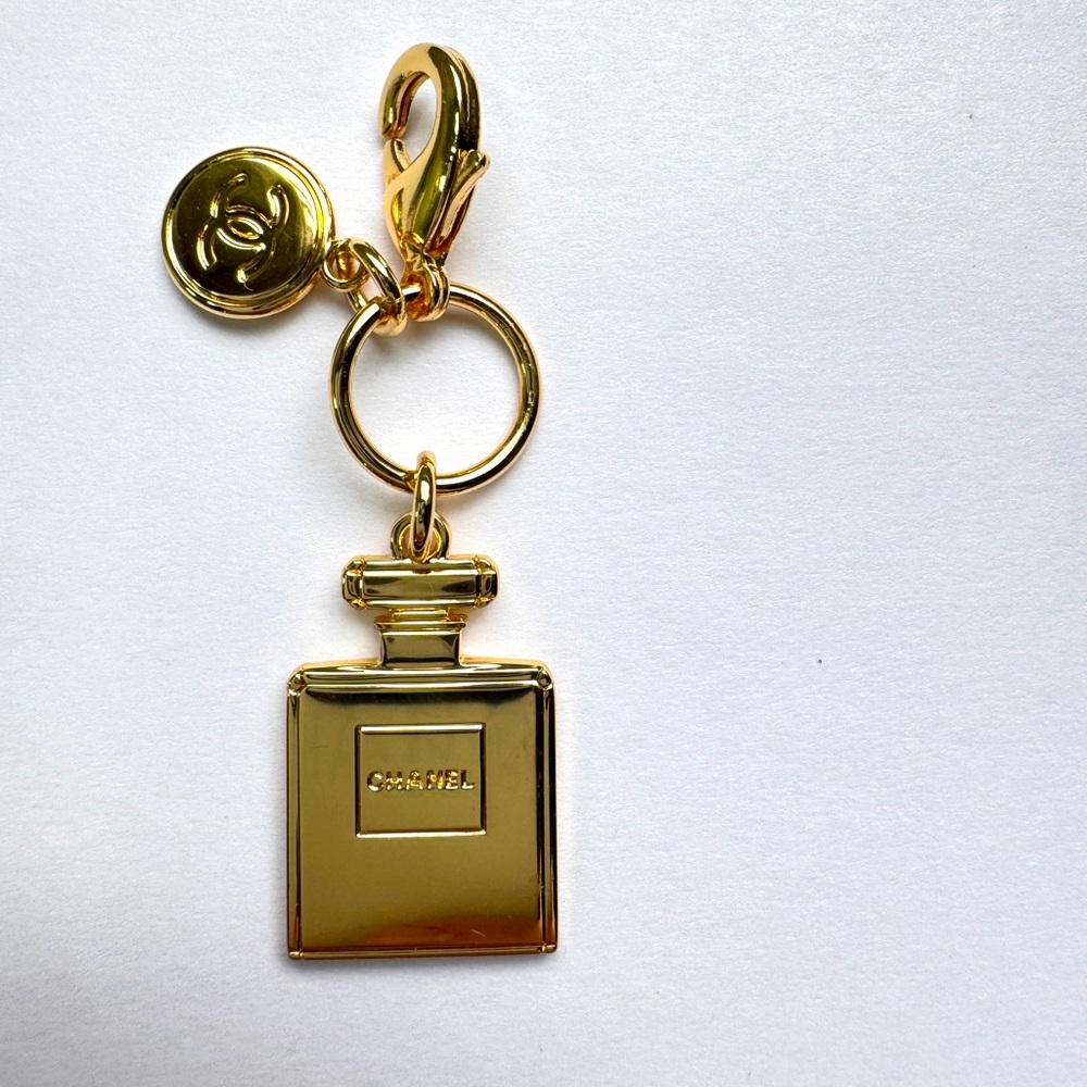 los of Chanel Charm，price for one
